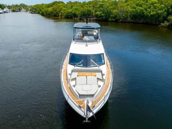 Slide: The Image of 2026 Sunseeker Manhattan 68 (2025) - Image 7 - 7