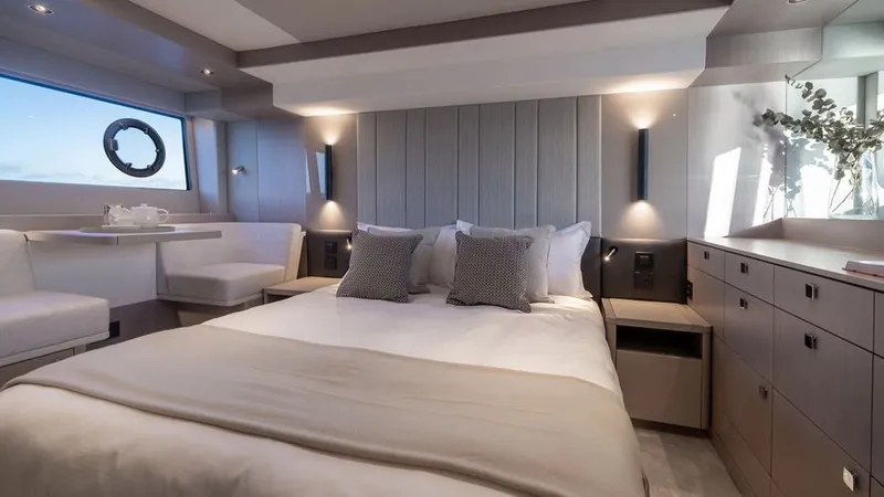 Slide: The Image of 2027 Sunseeker Manhattan 56 - Image 16 - 16