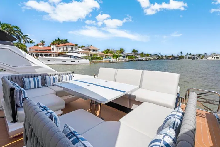 Slide: The Image of 2023 Sunseeker Superhawk 55 - Image 13 - 13