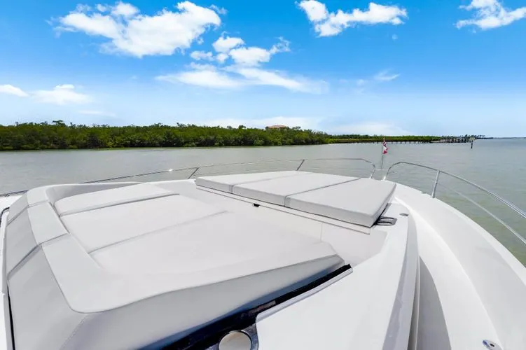 Slide: The Image of 2023 Sunseeker Superhawk 55 - Image 22 - 22