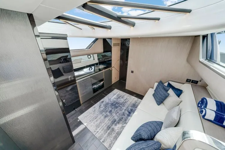 Slide: The Image of 2023 Sunseeker Superhawk 55 - Image 24 - 24