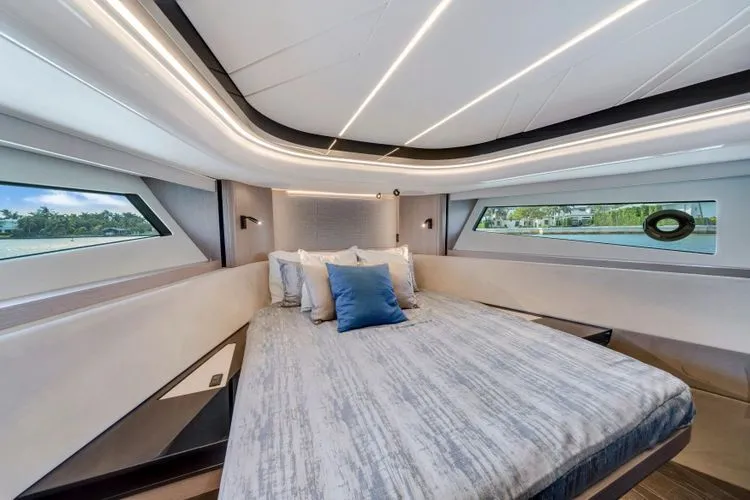 Slide: The Image of 2023 Sunseeker Superhawk 55 - Image 34 - 34