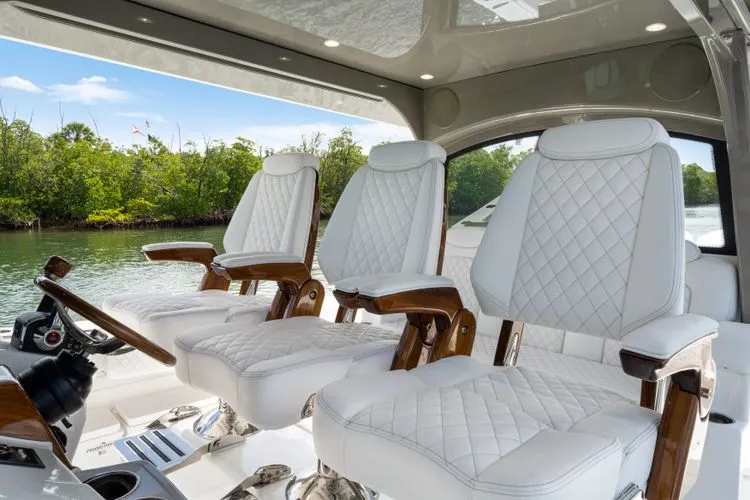 Slide: The Image of 2026 Hcb 53 Suenos Rxv - Image 29 - 29