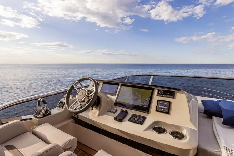 Slide: The Image of 2027 Absolute 60 Fly - Image 16 - 16