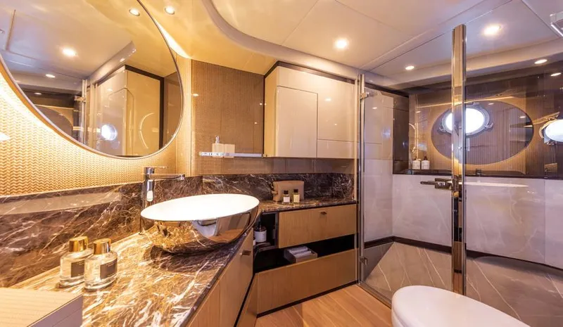 Slide: The Image of 2027 Absolute 60 Fly - Image 28 - 28