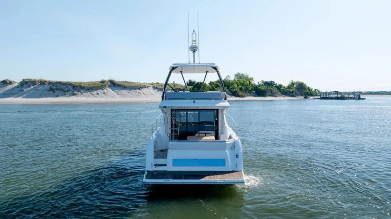 Slide: The Image of 2024 Prestige 460 - Image 14 - 14