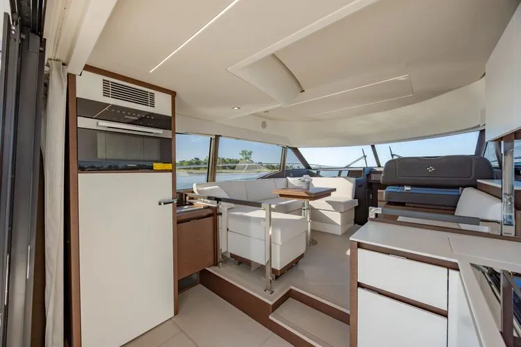 Slide: The Image of 2024 Prestige 460 - Image 23 - 23