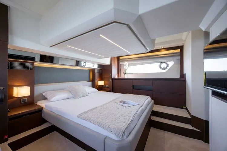 Slide: The Image of 2024 Prestige 460 - Image 40 - 40