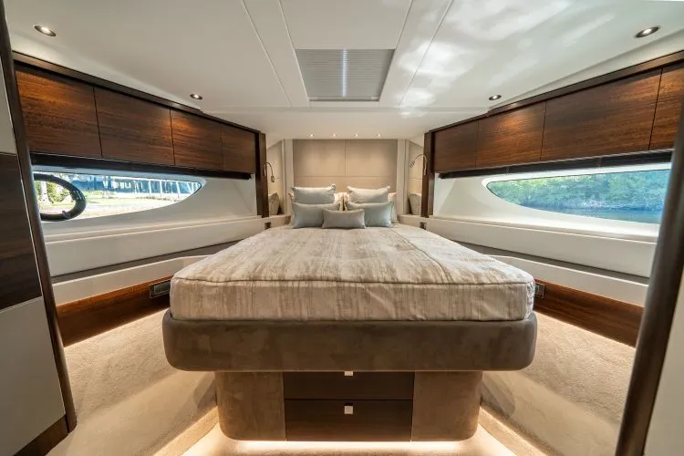 Slide: The Image of 2026 Sunseeker 76 Yacht - Image 13 - 13
