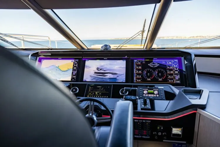 Slide: The Image of 2027 Sunseeker 100 Yacht - Image 40 - 40