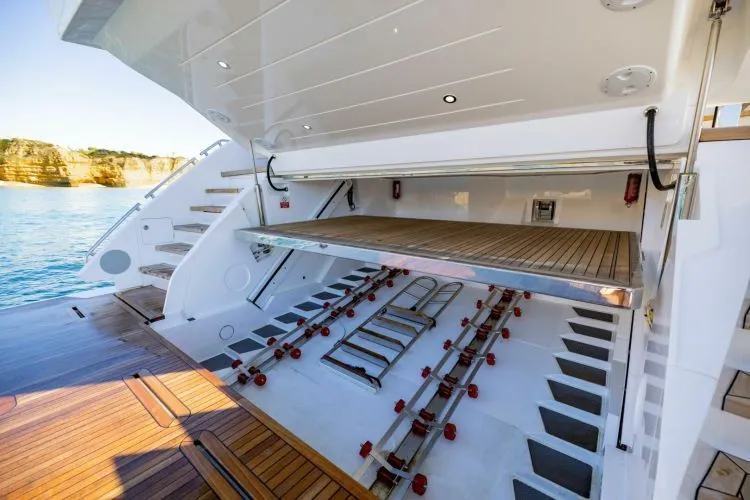 Slide: The Image of 2027 Sunseeker 100 Yacht - Image 50 - 50