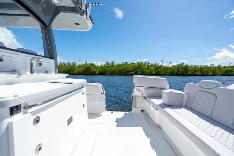 Slide: The Image of 2026 Hcb 42 Lujo - Image 15 - 15