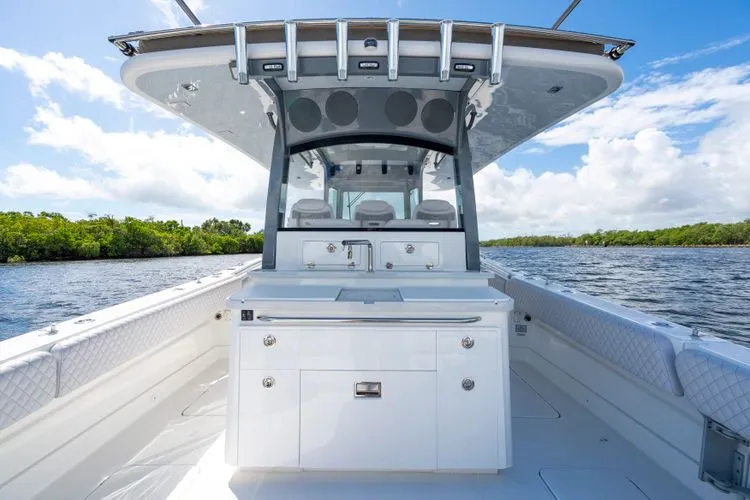 Slide: The Image of 2026 Hcb 42 Lujo - Image 16 - 16