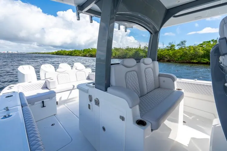 Slide: The Image of 2026 Hcb 42 Lujo - Image 21 - 21