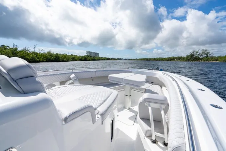 Slide: The Image of 2026 Hcb 42 Lujo - Image 33 - 33