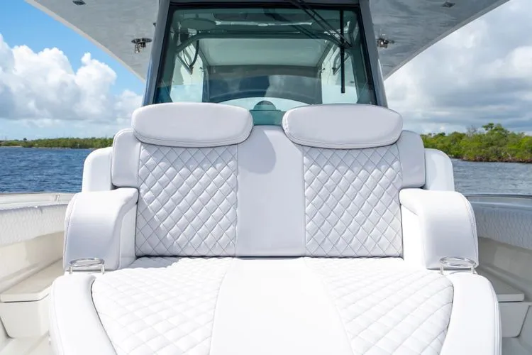 Slide: The Image of 2026 Hcb 42 Lujo - Image 35 - 35