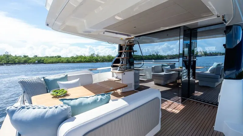 Slide: The Image of 2025 Prestige F4.9 - Image 14 - 14