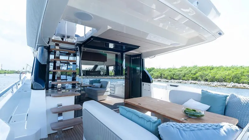 Slide: The Image of 2025 Prestige F4.9 - Image 16 - 16