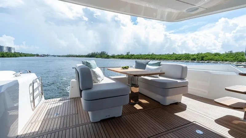 Slide: The Image of 2025 Prestige F4.9 - Image 17 - 17