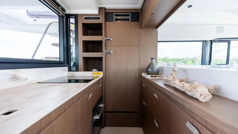 Slide: The Image of 2025 Prestige F4.9 - Image 24 - 24