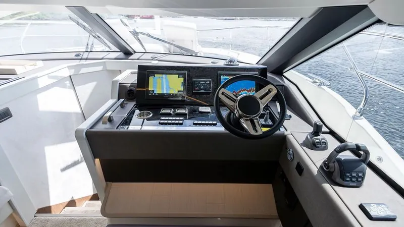 Slide: The Image of 2025 Prestige F4.9 - Image 33 - 33