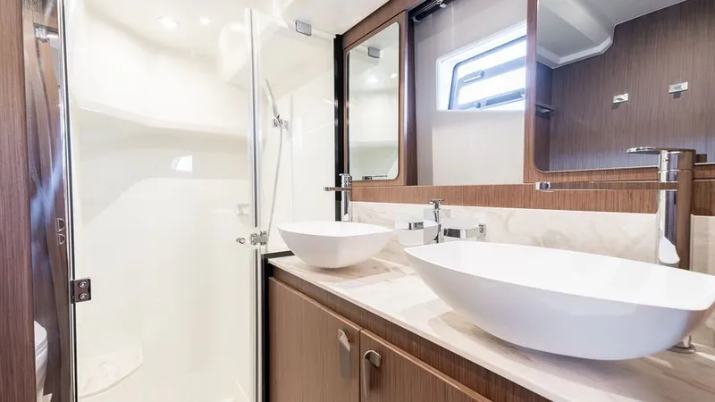 Slide: The Image of 2025 Prestige F4.9 - Image 42 - 42