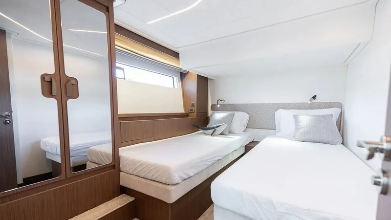 Slide: The Image of 2025 Prestige F4.9 - Image 47 - 47