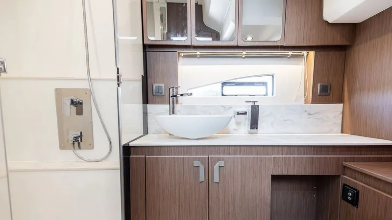 Slide: The Image of 2025 Prestige F4.9 - Image 48 - 48