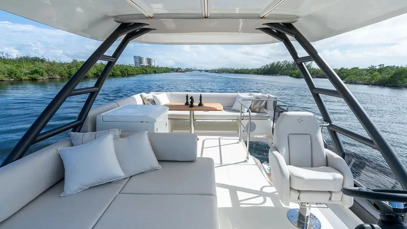 Slide: The Image of 2025 Prestige F4.9 - Image 58 - 58