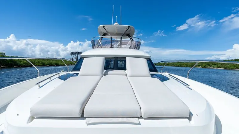 Slide: The Image of 2025 Prestige F4.9 - Image 62 - 62