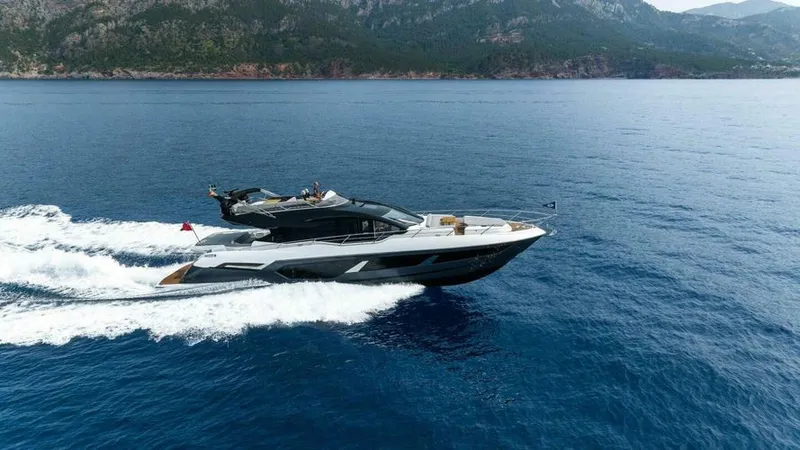 The Image of 2026 Sunseeker 75 Sport Yacht - Image 1 - 1