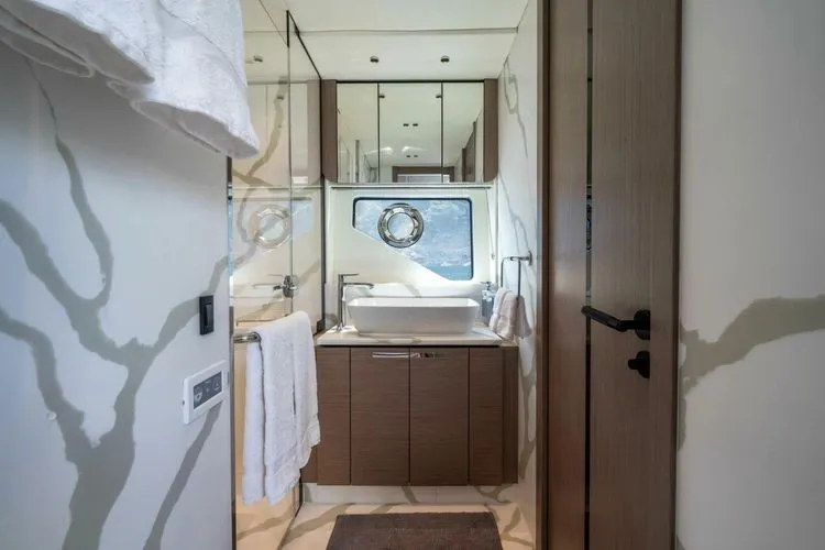 Slide: The Image of 2026 Sunseeker 75 Sport Yacht - Image 24 - 24