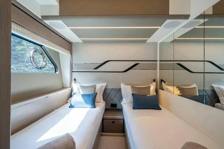 Slide: The Image of 2026 Sunseeker 75 Sport Yacht - Image 26 - 26