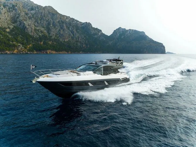 Slide: The Image of 2026 Sunseeker 75 Sport Yacht - Image 4 - 4