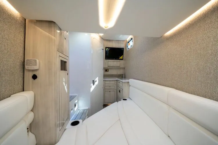 Slide: The Image of 2026 Hcb 42 Lujo - Image 34 - 34