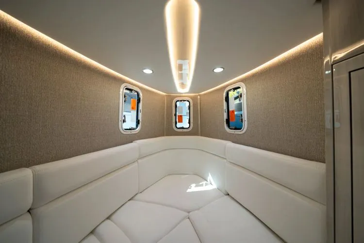 Slide: The Image of 2026 Hcb 42 Lujo - Image 38 - 38