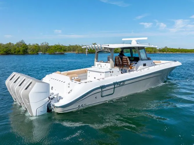 Slide: The Image of 2026 Hcb 42 Lujo - Image 6 - 6