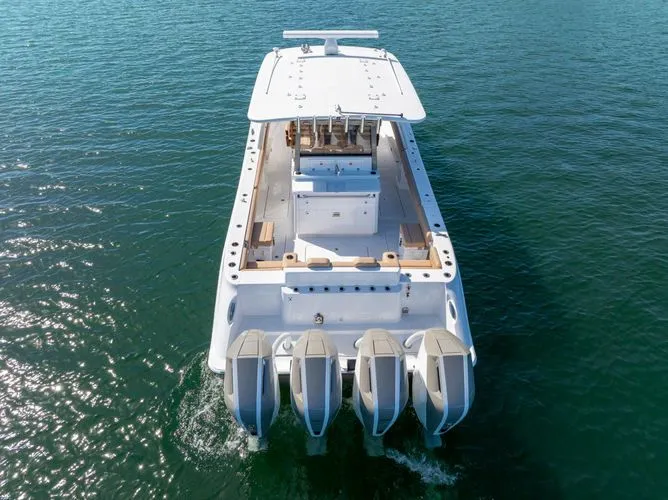 Slide: The Image of 2026 Hcb 42 Lujo - Image 7 - 7