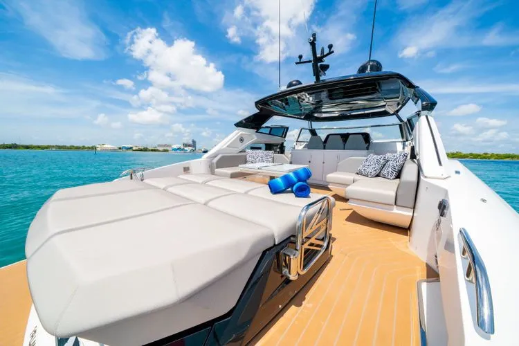 Slide: The Image of 2024 Sunseeker 55 - Image 22 - 22