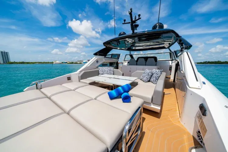 Slide: The Image of 2024 Sunseeker 55 - Image 23 - 23