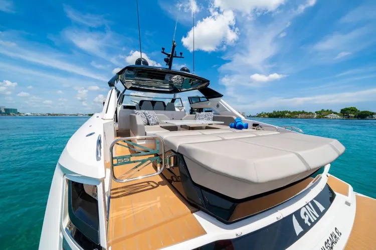 Slide: The Image of 2024 Sunseeker 55 - Image 25 - 25