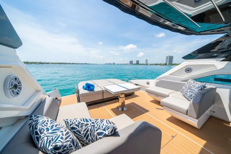 Slide: The Image of 2024 Sunseeker 55 - Image 28 - 28