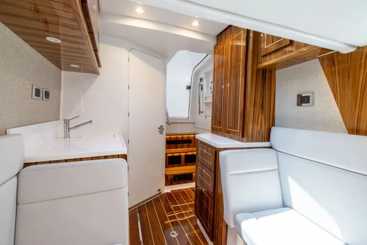 Slide: The Image of 2026 Hcb 48 Campeon - Image 43 - 43