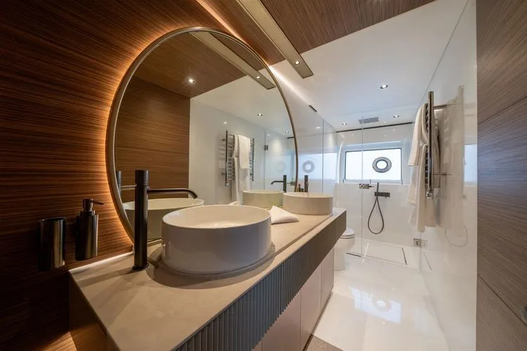 Slide: The Image of 2026 Sunseeker 82 Ocean Enclosed - Image 39 - 39