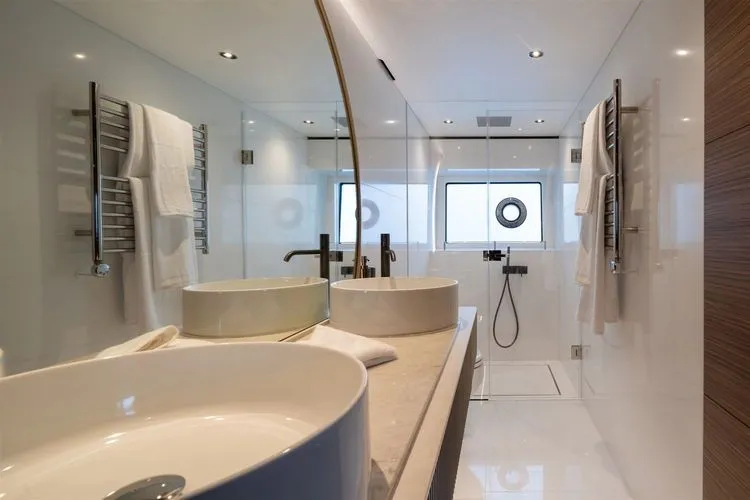 Slide: The Image of 2026 Sunseeker 82 Ocean Enclosed - Image 40 - 40