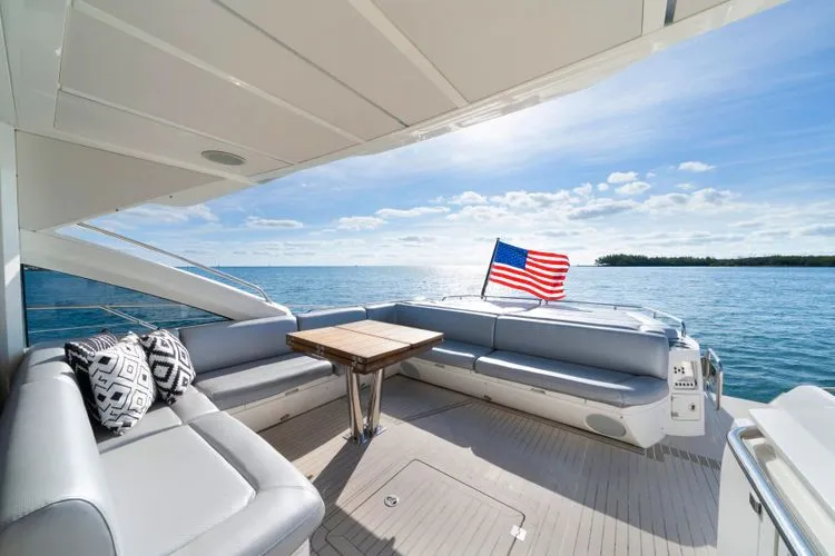 Slide: The Image of 2018 Sunseeker 68 Predator - Image 30 - 30