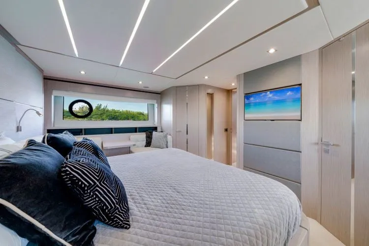 Slide: The Image of 2018 Sunseeker 68 Predator - Image 49 - 49