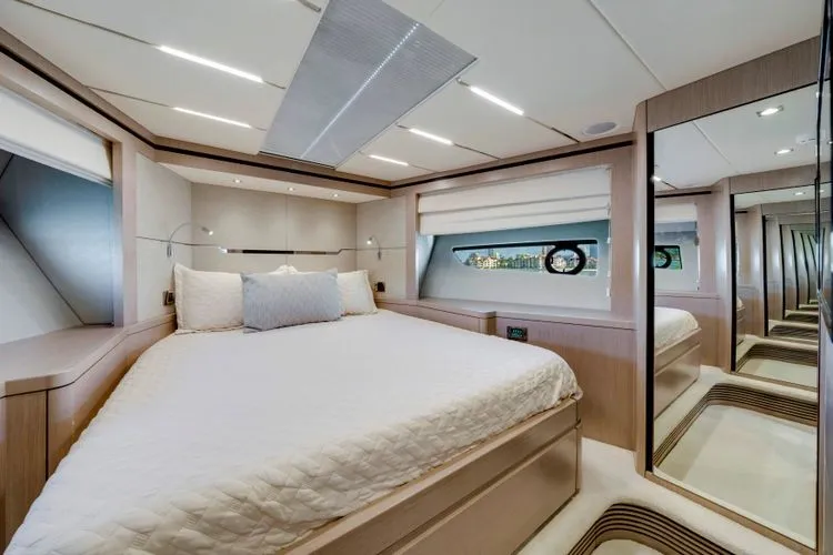 Slide: The Image of 2018 Sunseeker 68 Predator - Image 60 - 60