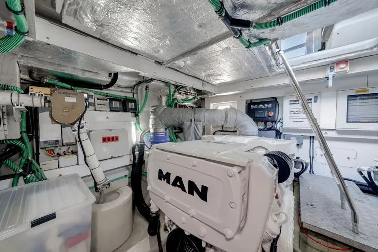 Slide: The Image of 2018 Sunseeker 68 Predator - Image 63 - 63