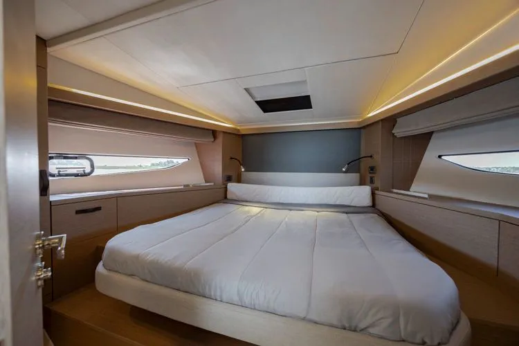 Slide: The Image of 2024 Prestige 420 - Image 35 - 35